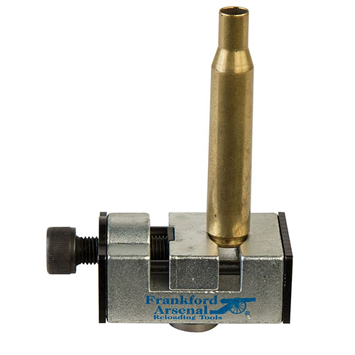 Rychle se vraťte k přebíjení s Frankford Arsenal Stuck Case Remover. Snadno oddělíte případ od die bez demontáže lisu nebo dalších nástrojů.
