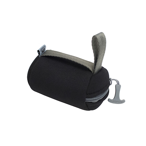 ULFHEDNAR Rear Bag "Squeezy" provides optimal buttstock adjustment for improved accuracy, ensuring your weapon hits the target every time. Size: 7,5x10cm.