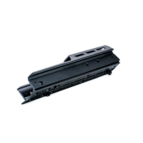 Vyměňte svůj standardní forend XRS Chassis System za MDT XRS Enclosed Forend s plnou délkou ARCA a dodatečnými M-LOK sloty pro maximální flexibilitu.