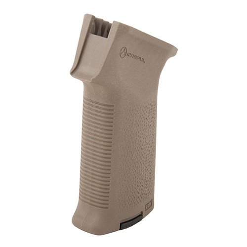 Vylepšete ergonomii svého AK47/74 s MOE AK Grip od MAGPUL, který nabízí agresivní texturu pro lepší ovládání a možnost úložných prostor s Grip Cores.
