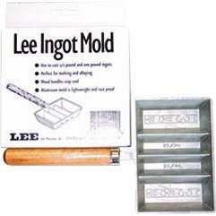 Lee Ingot Mold je vyroben z hliníku odolného proti korozi a odlévá 1/2 a 1 lb. ingoty, ideální pro přepracování a slévání.