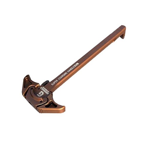 Objevte Super Charging Handle od Geissele: ambidextrous, vyrobený z 7075-T6 hliníku, s tvrdým anodizováním v černé nebo DDC pro maximální výkon.