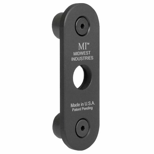 Získejte větší flexibilitu pro své arm brace s Midwest Industries SB Tactical Sling Adaptor, který nabízí rychlé odpojení a pevný montážní bod pro sling.