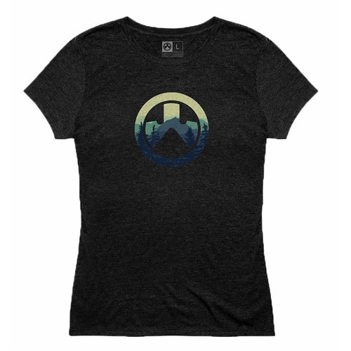 Discover comfort and durability with the MAGPUL Women's Cascade Icon Logo T-Shirt, crafted from a soft cotton-poly blend, ideal for everyday wear.
