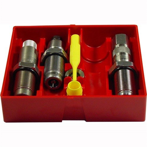 Set obsahuje Full Length Sizing Die, Bullet Seating Die a Powder Through Expanding Die, ideální pro přesné nabíjení 7.62 Tokarev s potřebou lubrikace.